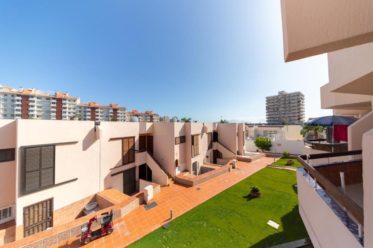 Apartamento en Sur y sol Los Cristianos Los Cristianos  Extérieur photo