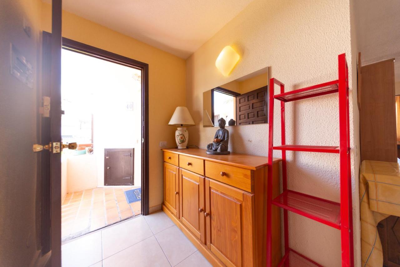 Apartamento en Sur y sol Los Cristianos Los Cristianos  Extérieur photo